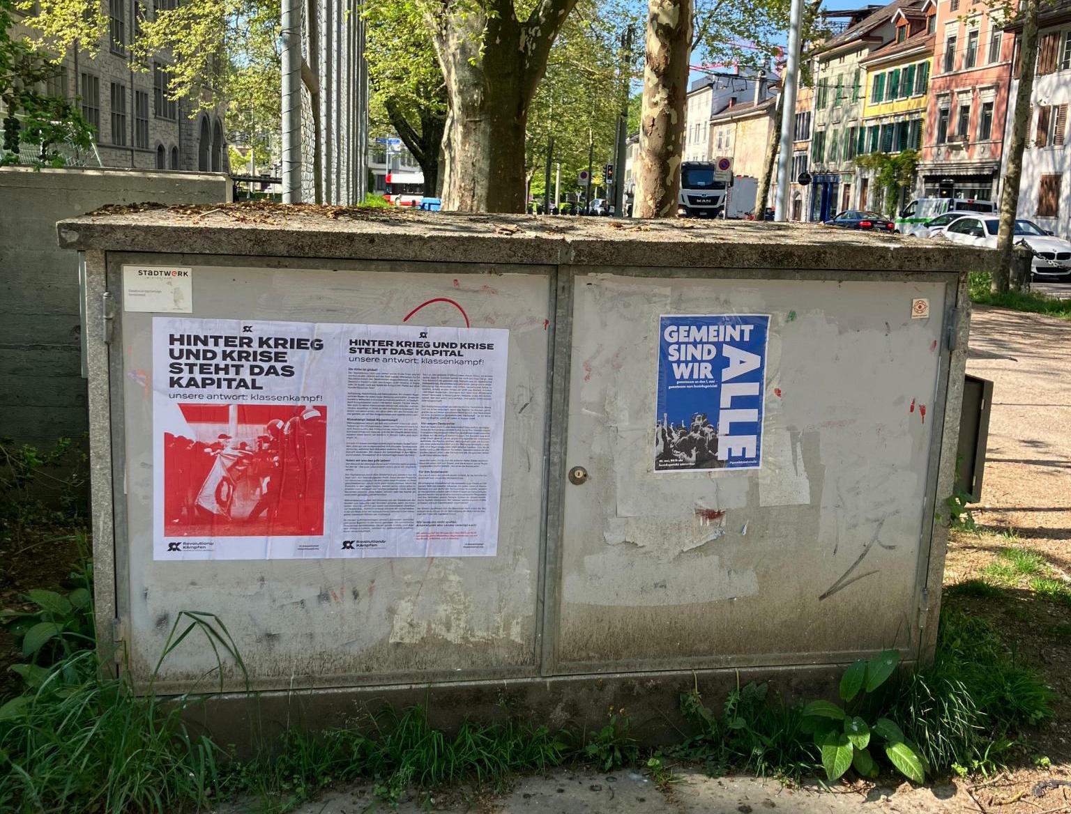 Wandzeitung auf Stromkasten